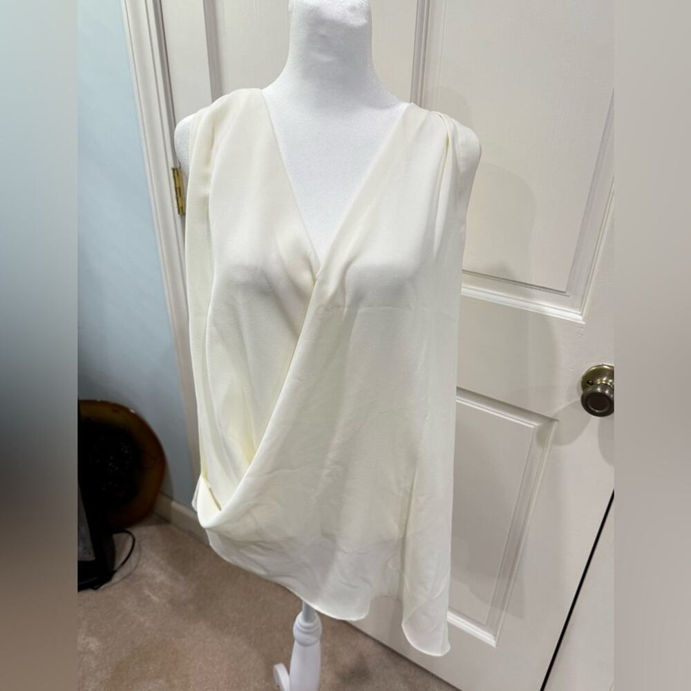 NWT Ivory Sleeveless Blouse by Lumiere, size M